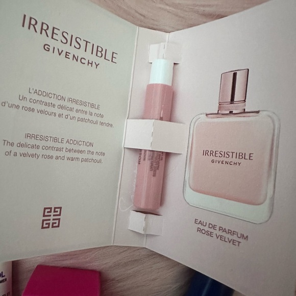 Sunrise to Sunset 7-Pc. Beauty Sampler Set New. - Picture 6 of 7